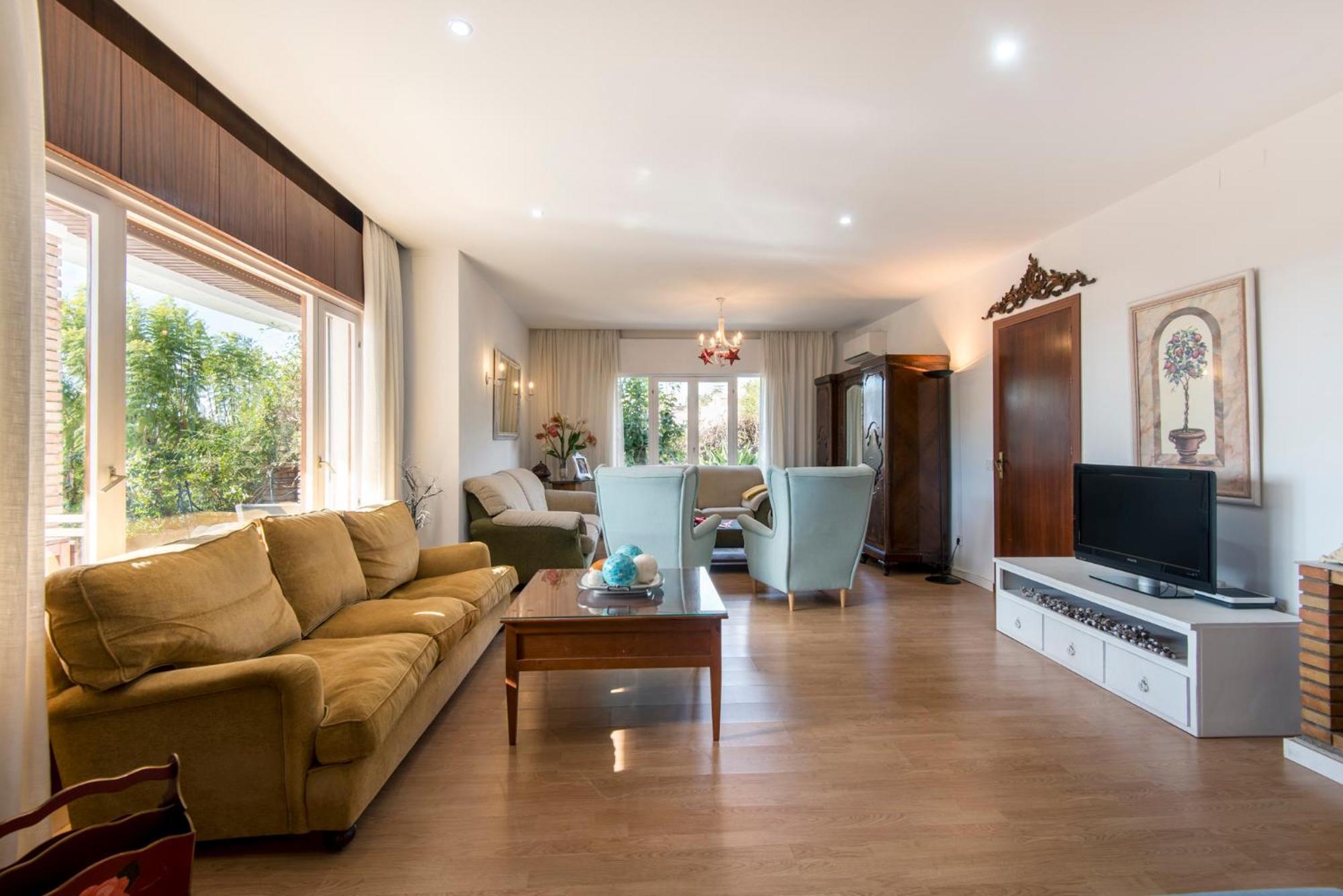 Queen Of The Ocean Villa: Stately Style House With Pool มาลากา ภายนอก รูปภาพ